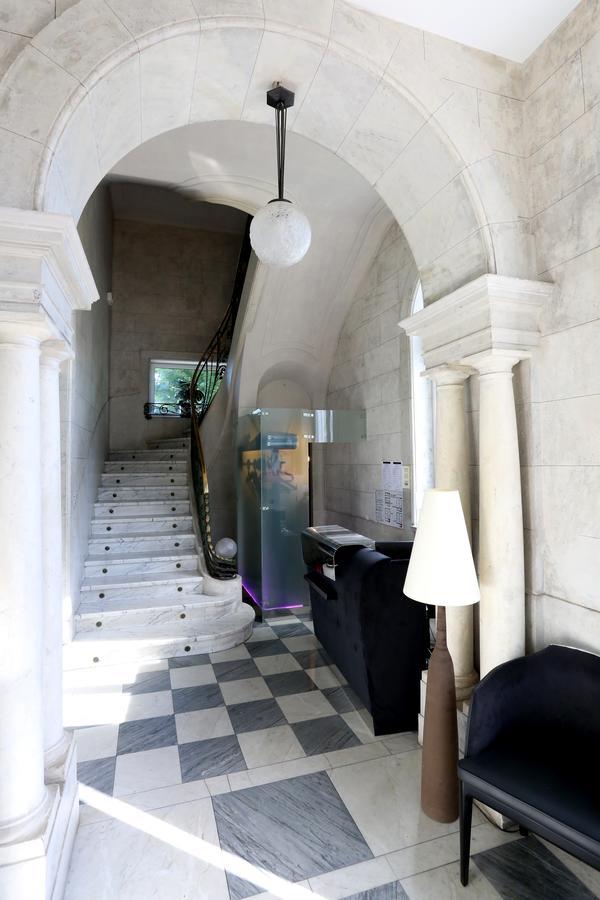 Chateau Blanchard Chazelles-sur-Lyon Buitenkant foto